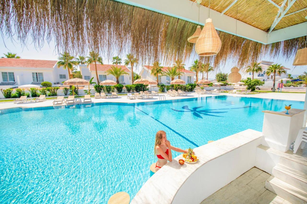 פמגוסטה Long Beach Villas מראה חיצוני תמונה